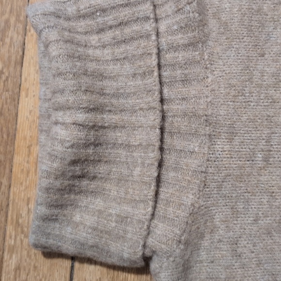 Turtleneck sweater - Picture 4 of 5